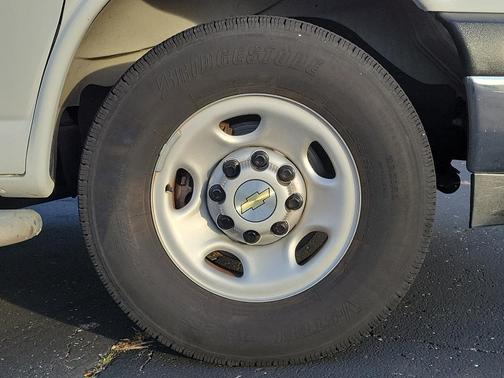 2023 Chevrolet Express 2500 Work Van