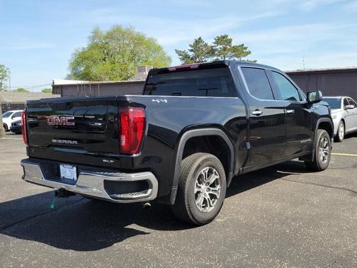 Black 2025 GMC Sierra 1500 SLT