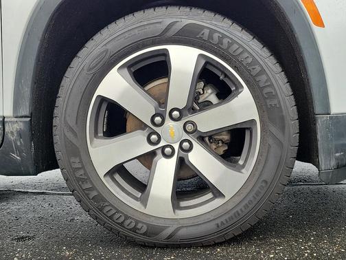 2022 Chevrolet Traverse LT Leather