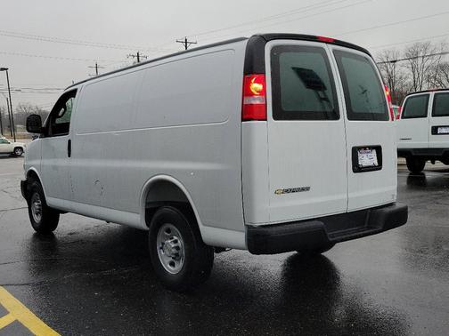 2025 Chevrolet Express 2500 Work Van