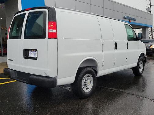2025 Chevrolet Express 2500 Work Van