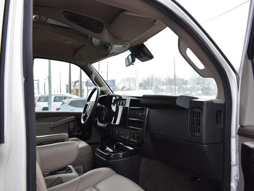 2024 Chevrolet Express 2500 Work Van