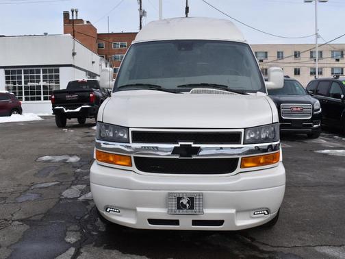 2024 Chevrolet Express 2500 Work Van