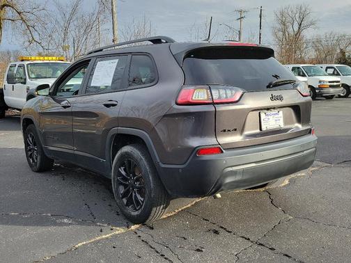 2023 Jeep Cherokee Altitude Lux