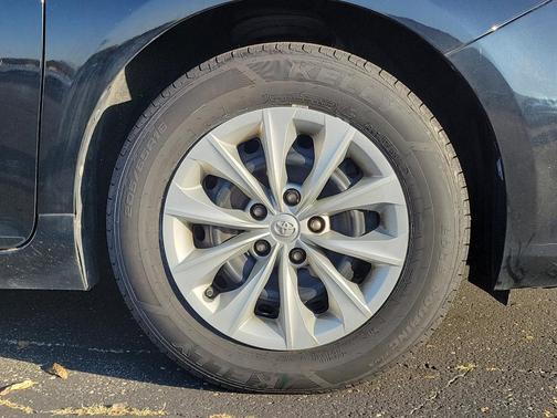 2017 Toyota Camry XLE
