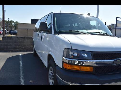 2017 Chevrolet Express 3500 LT