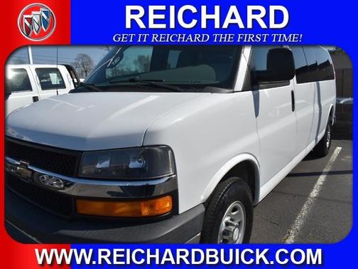 2017 Chevrolet Express 3500 LT