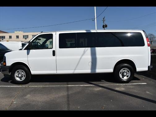 2017 Chevrolet Express 3500 LT