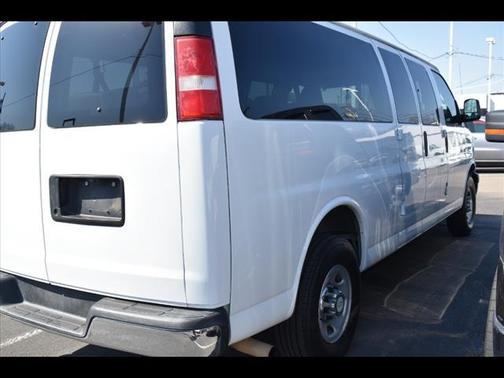 2017 Chevrolet Express 3500 LT