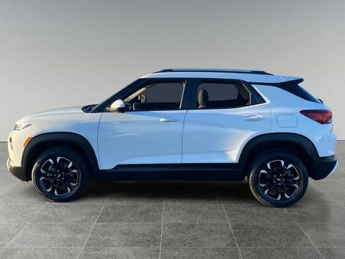 Summit White 2023 Chevrolet Trailblazer LT