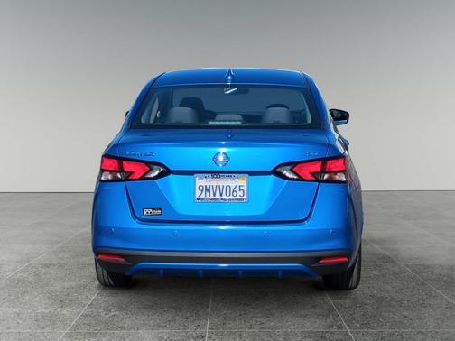 2021 Nissan Versa 1.6 SV
