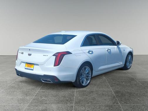 2022 Cadillac CT4 Premium Luxury