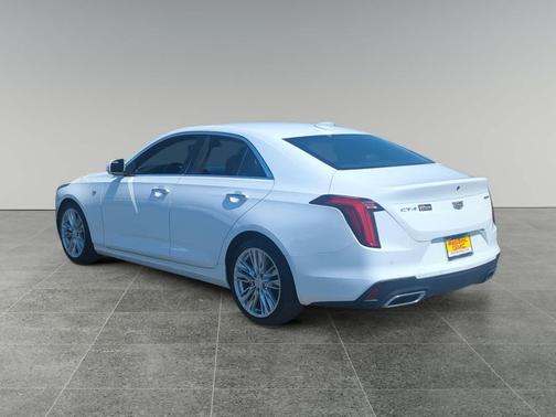 2022 Cadillac CT4 Premium Luxury