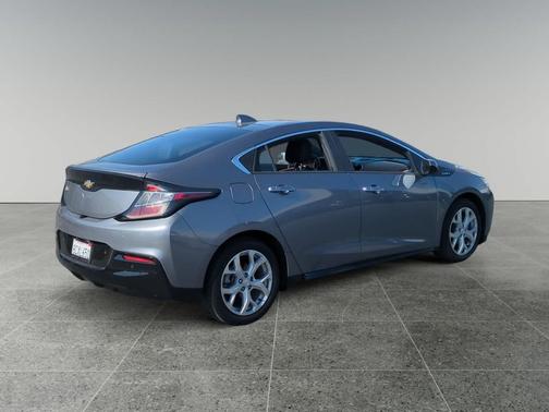 2018 Chevrolet Volt Premier