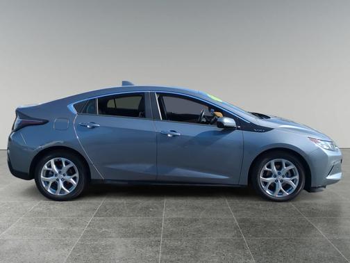 2018 Chevrolet Volt Premier