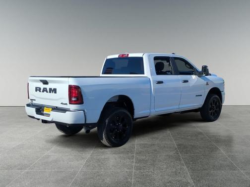 2025 RAM 2500 Big Horn Crew Cab 4x4 6'4' Box