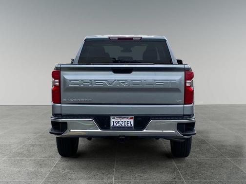 Sterling Gray Metallic 2025 Chevrolet Silverado 1500 LT