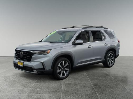2024 Honda Pilot Touring 8-Passenger