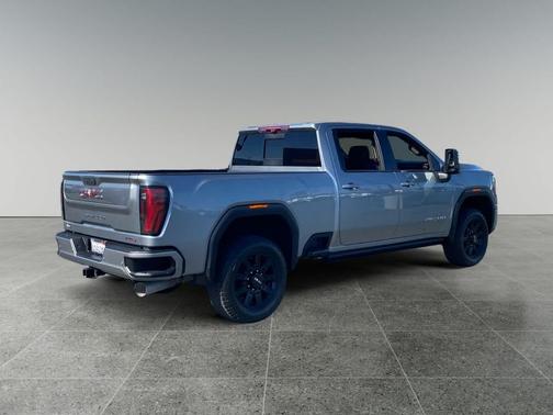 Sterling Metallic 2024 GMC Sierra 2500 AT4