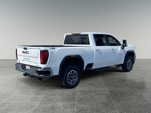 Summit White 2023 GMC Sierra 2500 SLT