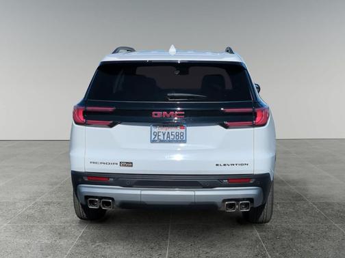 2025 GMC Acadia FWD Elevation