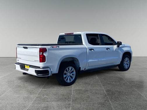 Summit White 2025 Chevrolet Silverado 1500 Custom