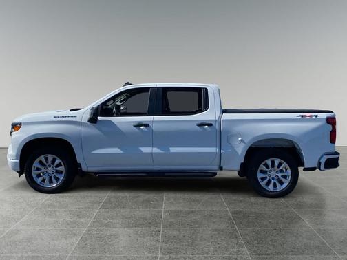 Summit White 2025 Chevrolet Silverado 1500 Custom