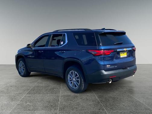 Northsky Blue Metallic 2023 Chevrolet Traverse LT Cloth