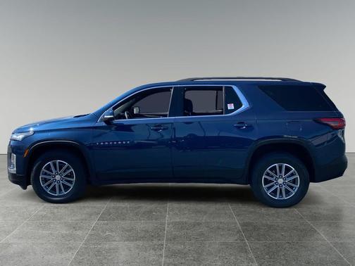Northsky Blue Metallic 2023 Chevrolet Traverse LT Cloth