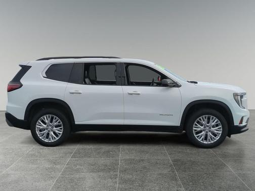 2024 GMC Acadia FWD Elevation