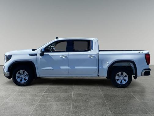 Summit White 2023 GMC Sierra 1500 SLE