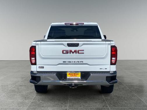 Summit White 2023 GMC Sierra 1500 SLE