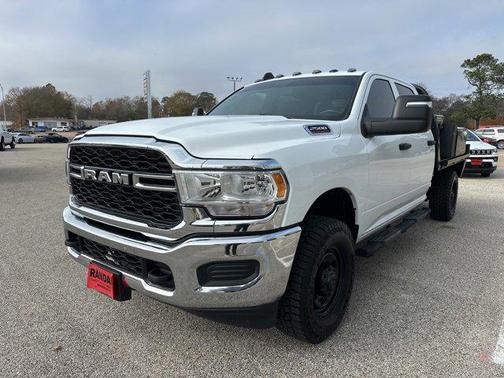 2024 RAM 2500 Tradesman Crew Cab 4x4 8 Box