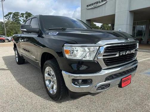 2022 RAM 1500 Big Horn Quad Cab 4x4 64' Box
