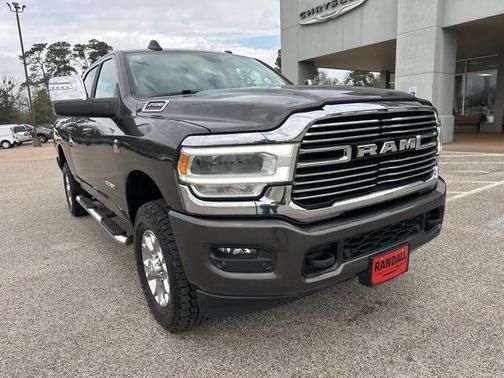 2024 RAM 2500 Laramie Crew Cab 4x4 64' Box