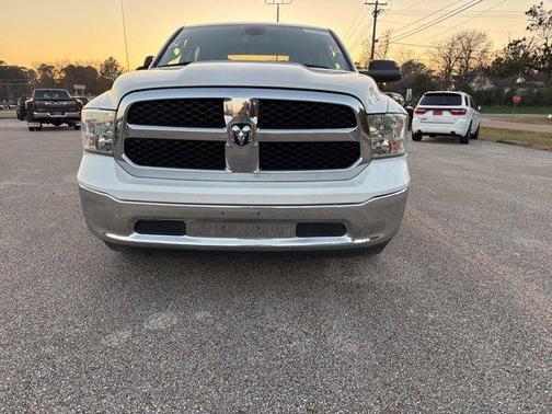 2023 RAM 1500 Classic SLT Crew Cab 4x2 57' Box