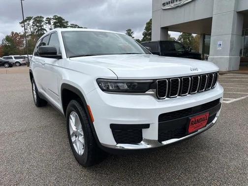 2024 Jeep Grand Cherokee L Laredo 4x2