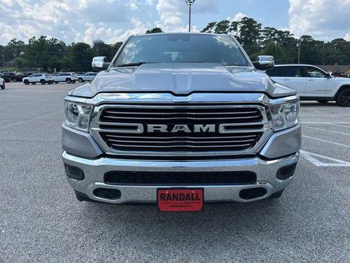 2024 RAM 1500 Laramie Crew Cab 4x2 57' Box