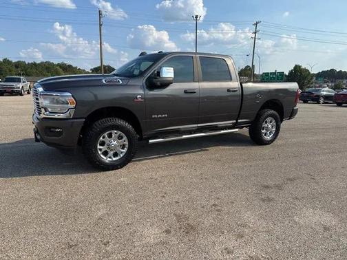 2024 RAM 2500 Laramie Crew Cab 4x4 64' Box