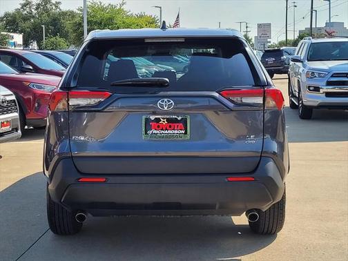 2023 Toyota RAV4 LE