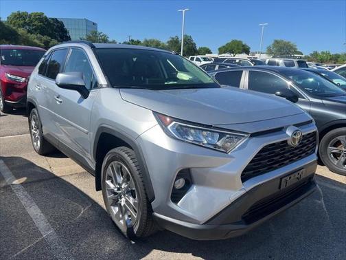 2020 Toyota RAV4 XLE Premium