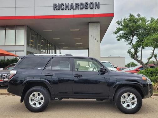 2024 Toyota 4Runner SR5