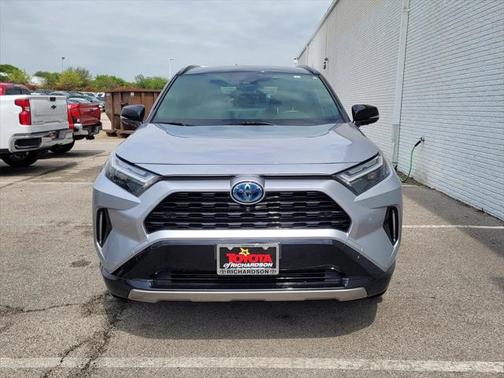 2023 Toyota RAV4 Hybrid SE