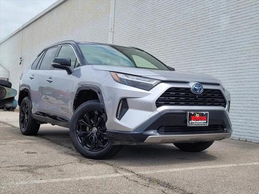 2023 Toyota RAV4 Hybrid SE
