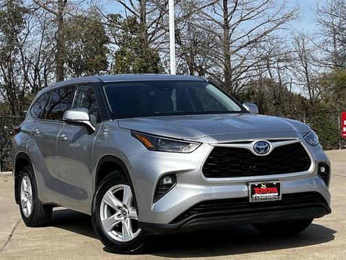 2022 Toyota Highlander Hybrid LE