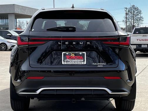 2023 Lexus NX 450h+ F SPORT Handling