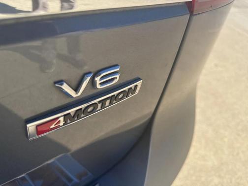 2019 Volkswagen Atlas 3.6L SEL Premium