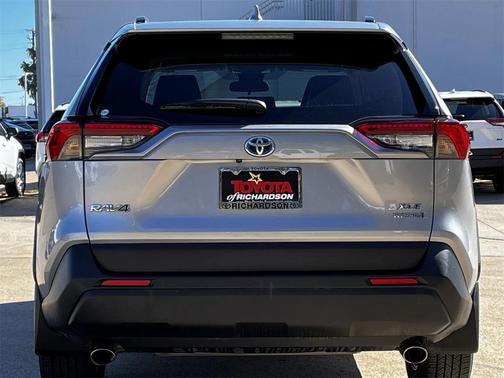 2023 Toyota RAV4 Hybrid XLE Premium