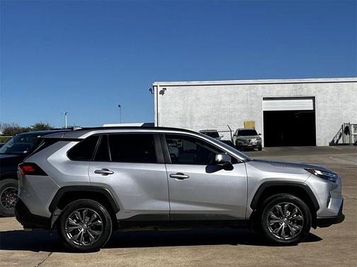 2023 Toyota RAV4 Hybrid XLE Premium