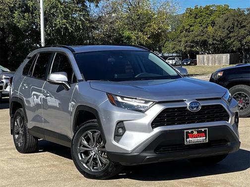 2023 Toyota RAV4 Hybrid XLE Premium